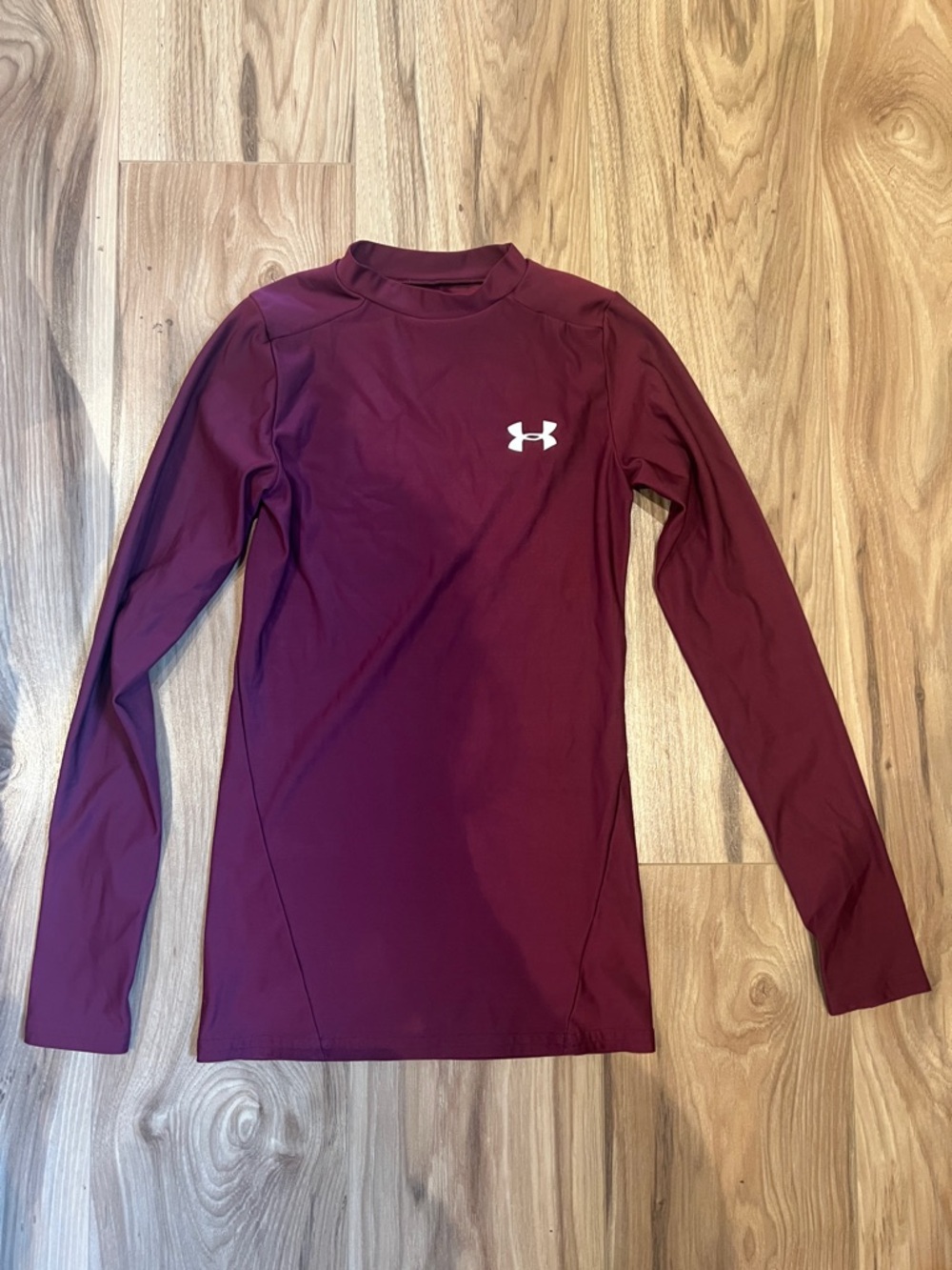 Under Armour Maroon/Burgundy Long Sleeve Performance Top size youth small
